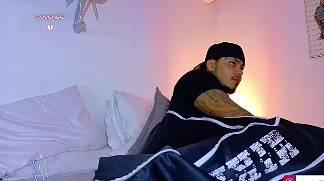 Chatroom XXX en direct de JordanSmiith_