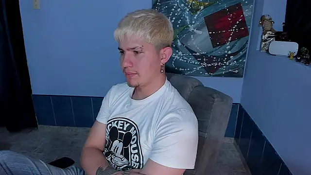 צ'אט XXX בשידור חי של patrik_027