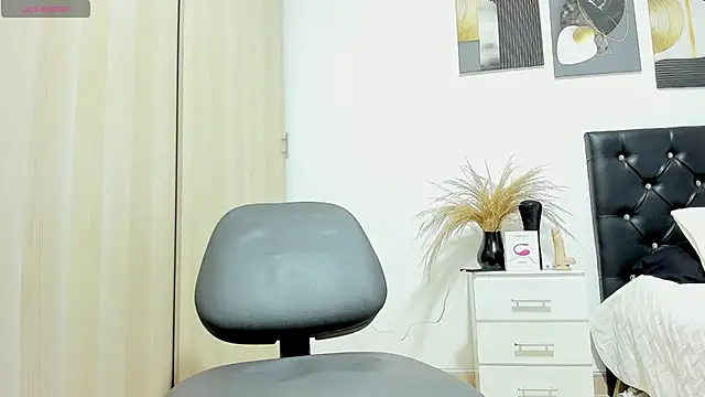 Sebastian-Dash Obrolan Langsung XXX