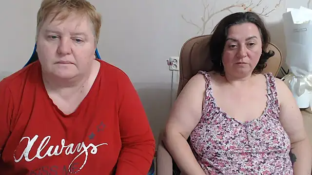 Lindy-Jeanie Live XXX-Chat