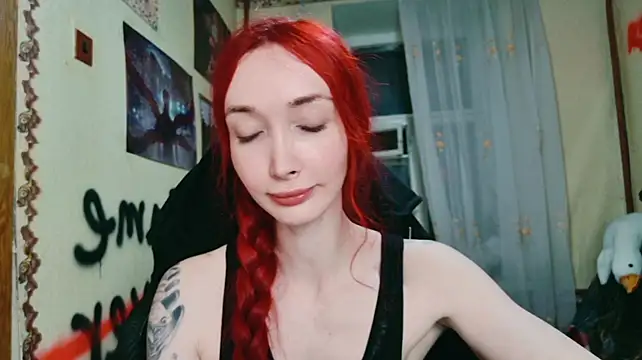 Roxy_Silver Adlı Modelin Canlı XXX Sohbeti