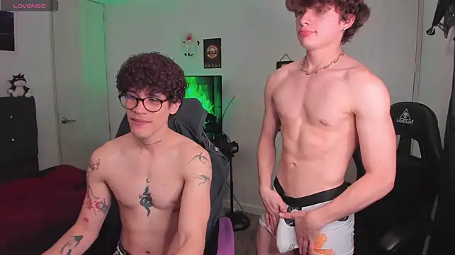 Chat XXX en directo de andybxby