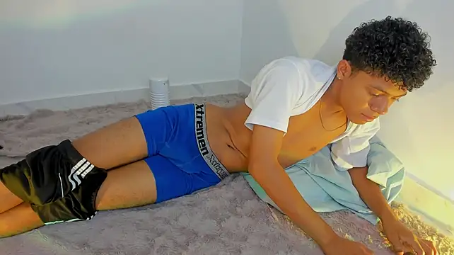 Živý XXX chat Taley_Carter