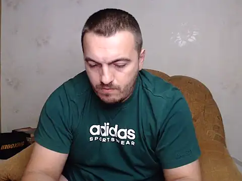 XXX chat uživo modela MasterTaylor