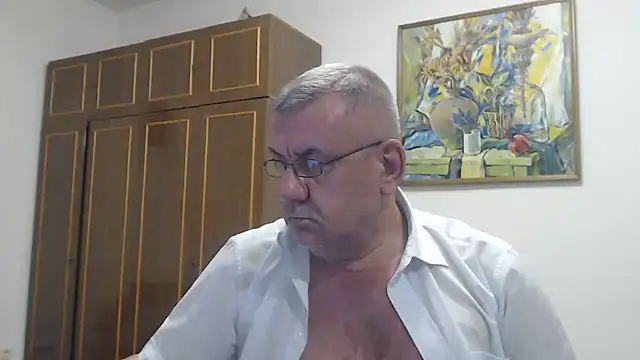 XXX chat uživo modela machomale3