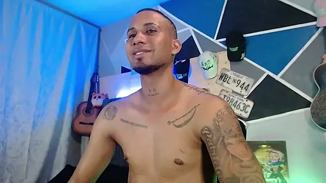 MagnusFrost Chat XXX live
