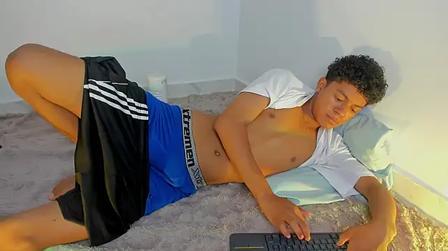 Chat XXX ao vivo de Taley_Carter