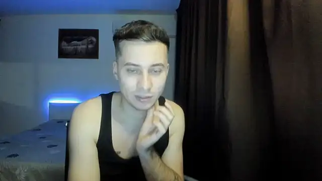 Dreamboy24 live XXX chat