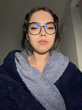 KaylaLewyss' Live XXX Chat